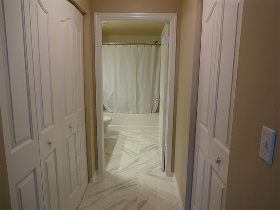 3rd image of 250 NE 3rd Ave APT 208
