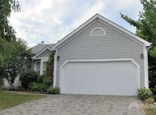 1676 Weather Stone Ln, Columbus, OH 43235
