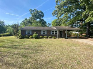 604 Sherwood Dr, Adel, GA 31620