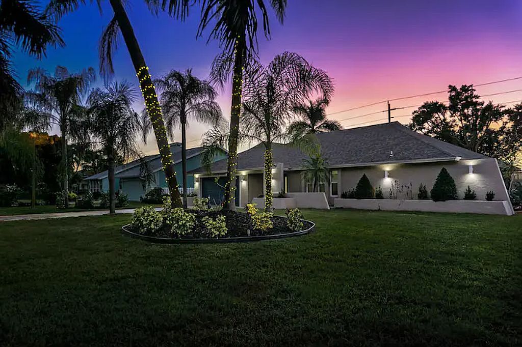 2305 Kings Lake Blvd, Naples, FL 34112 Zillow