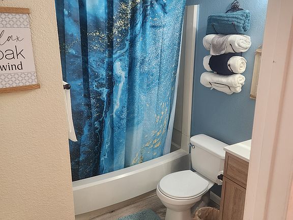 5th image of 3839 Surfside Blvd #2128