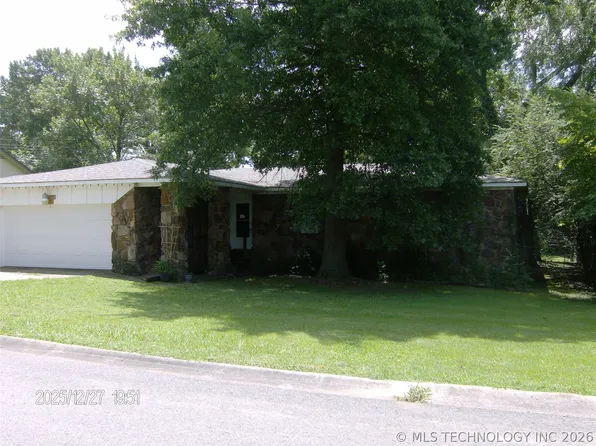 606 Jeffery St, Tahlequah, OK 74464