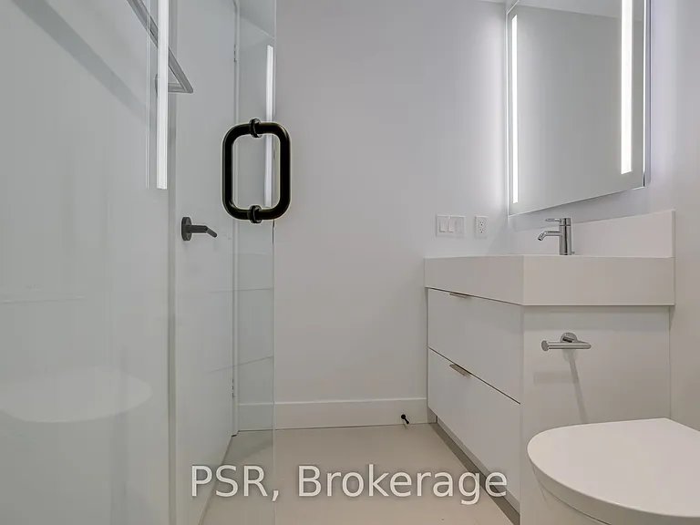 308 Jarvis St #422 — Photo 32