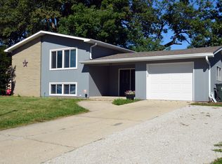 54 Fernwood Rd, Montgomery, IL 60538