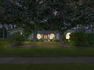 54860 Arrowhead Dr, Shelby Township, MI 48315