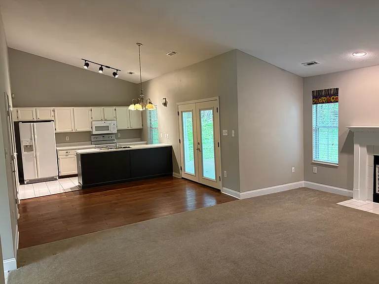 5626 Tennyson Dr — Photo 10
