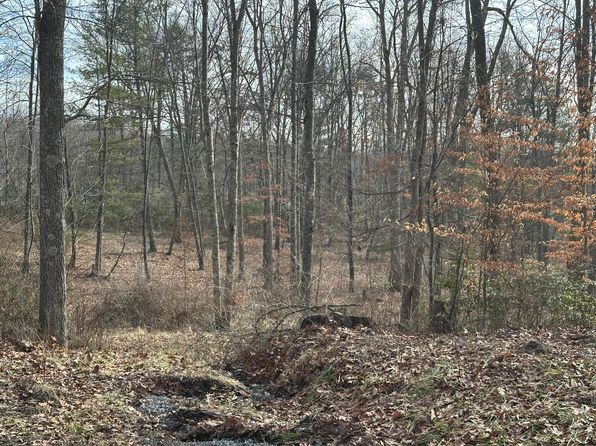 1 Muddy Creek Mountain Rd, Alderson, WV 24910