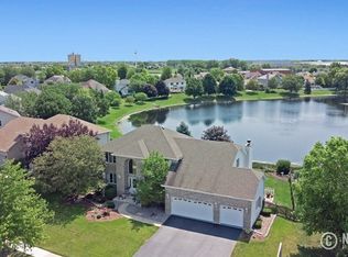 25001 Round Barn Rd, Plainfield, IL 60585