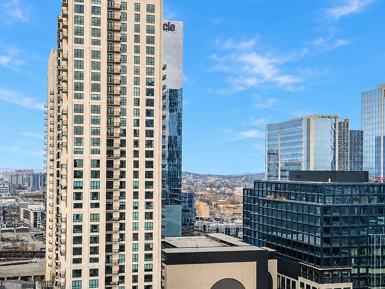 930 Commerce St #501 — Photo 45