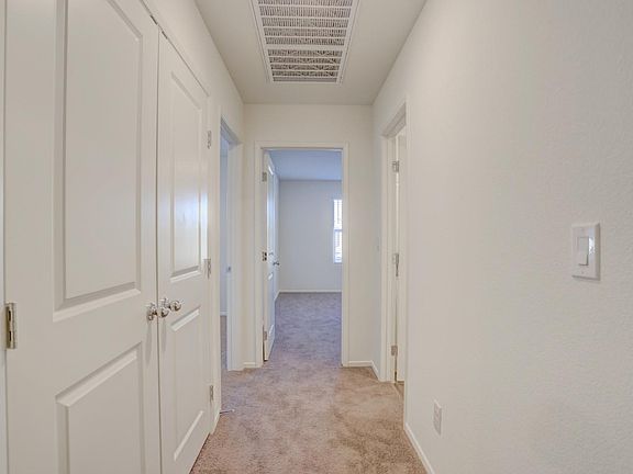 3rd image of 1121 Meadow Sparrow Pl