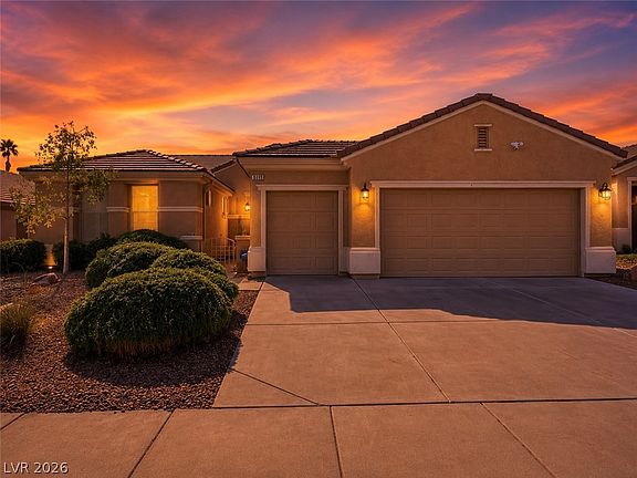 2nd image of 505 Edgefield Ridge Pl