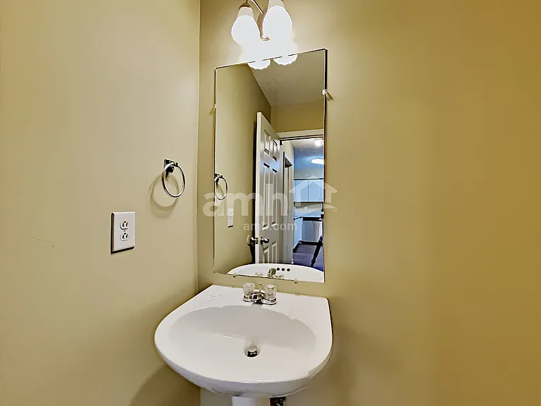 1801 Antebellum Dr — Photo 9