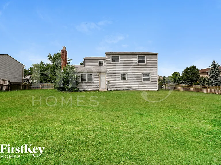 11415 Dunshire Dr — Photo 16
