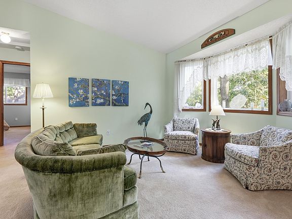 4th image of 1063 Sunwood Park Ln