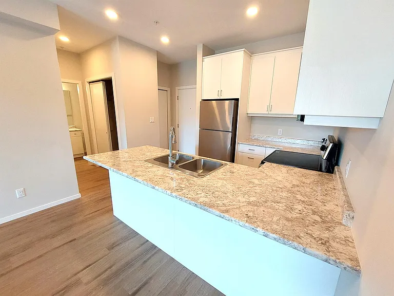 657 Redington Ave #408 — Photo 17