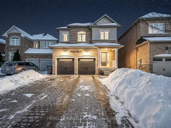 4 Templeton Ct, Brampton, ON L6P 3B2