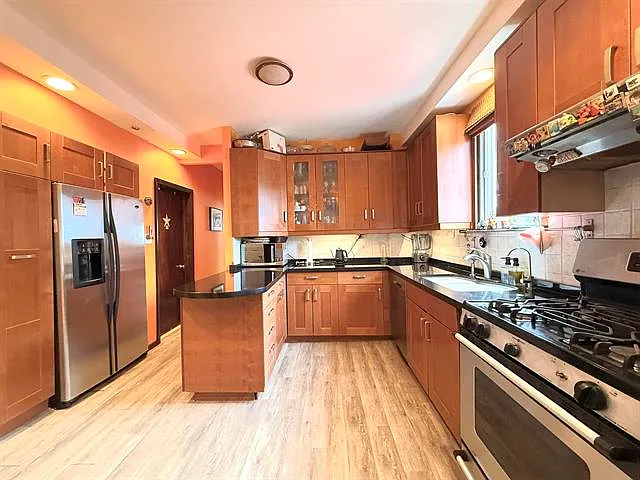 799 2nd St #1 — Photo 7