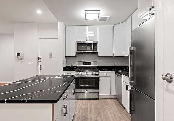 3rd image of 175 Columbus Ave APT 4S
