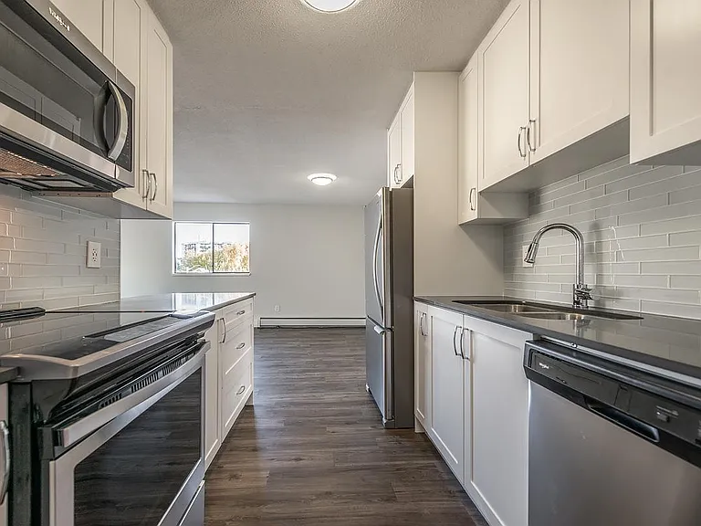 335 Saint James St #337 — Photo 19