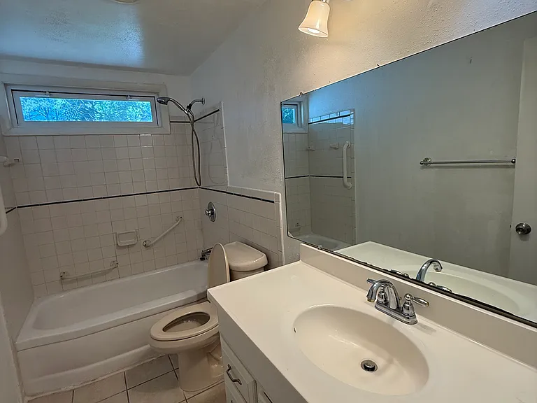 2001 Neville Cir — Photo 4