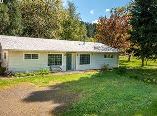 695 Lone Rock Rd, Glide, OR 97443