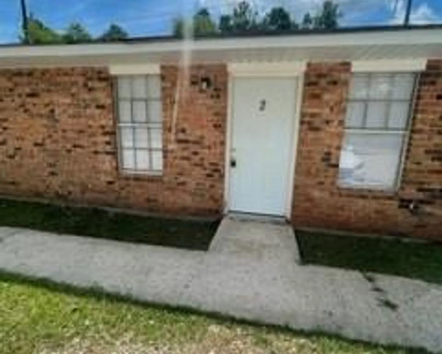 44068 South Baptist — Photo 1