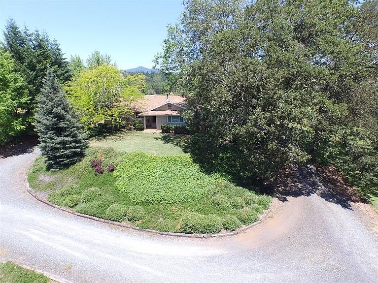 1st image of 140 Bartlett Ln