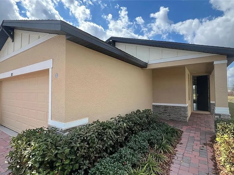 3185 Viceroy Ct — Photo 2