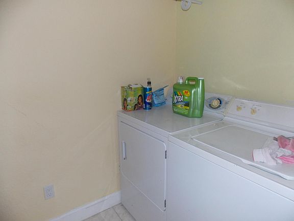 5th image of 2274 SE Master Avenue