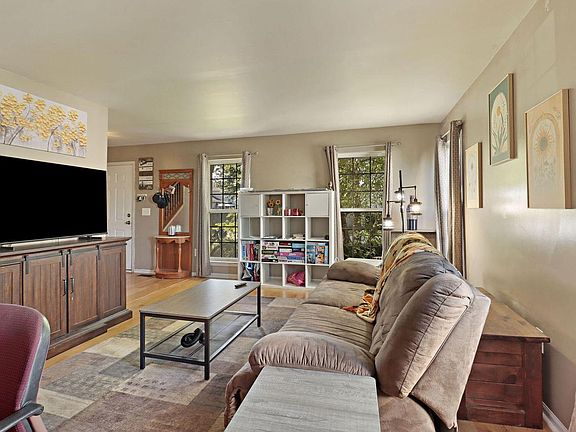 4th image of 9918 66th STREET