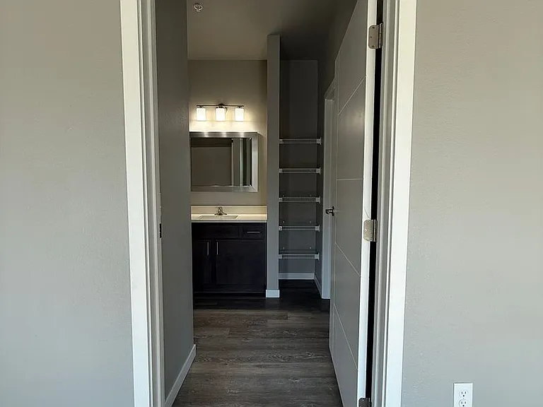5th Street Lofts — Photo 66