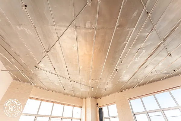 Rented by MySpaceNYC | media 7