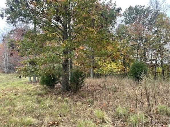 580 Preservation Dr, South Pittsburg, TN 37380