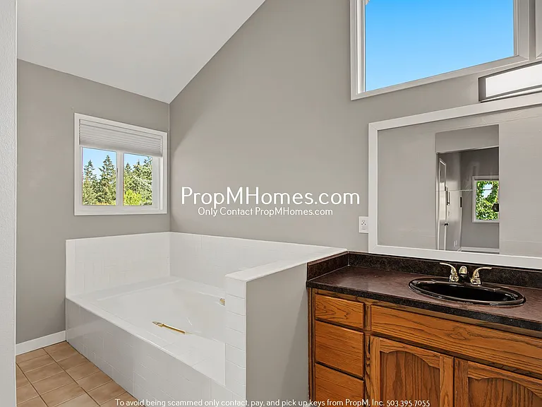 8271 SW 184th Ave — Photo 18