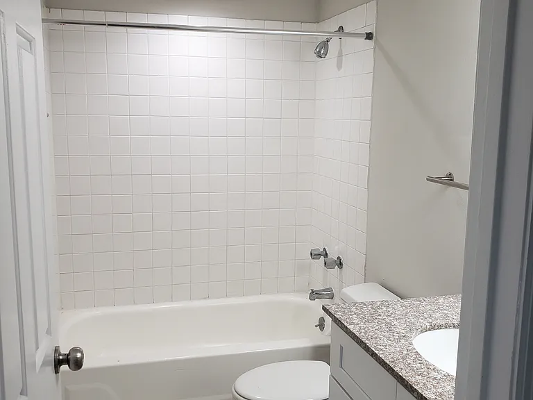 2026 Menard St #C — Photo 11