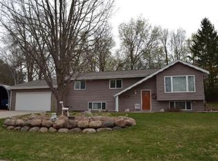 6013 Evergreen Rd, Mound, MN 55364