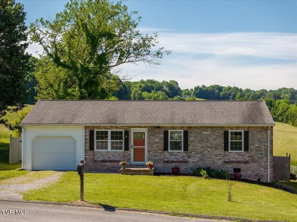 139 Valley Place Dr, Gray, TN 37615