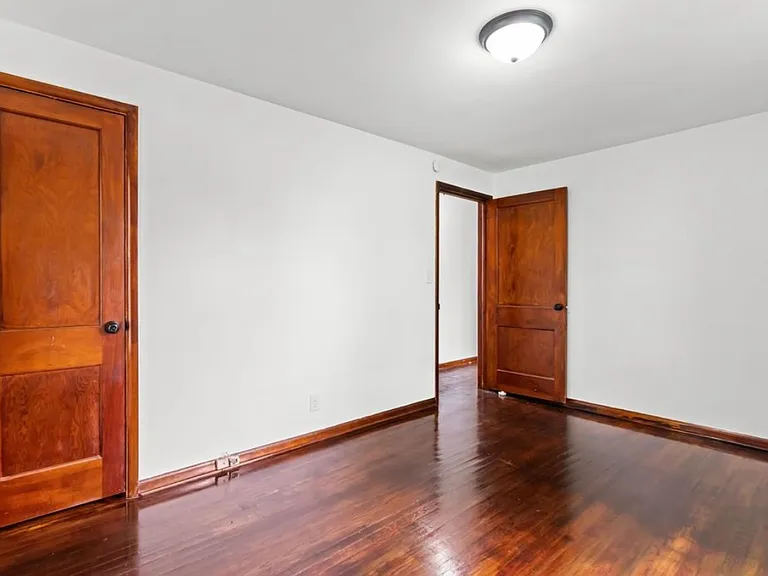 404 E Vaile Ave — Photo 13