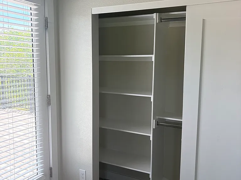 1407 Rogers Ct — Photo 22