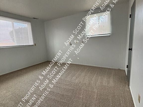 4th image of 1316 Southwestern Dr #1