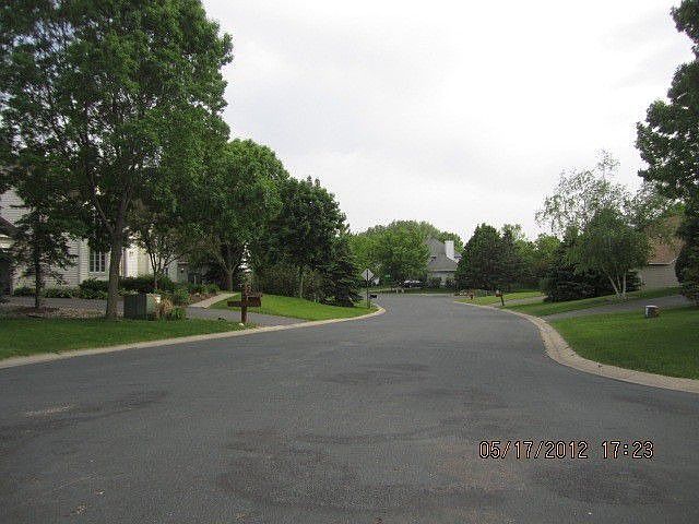 1st image of 881 Autumn Dr