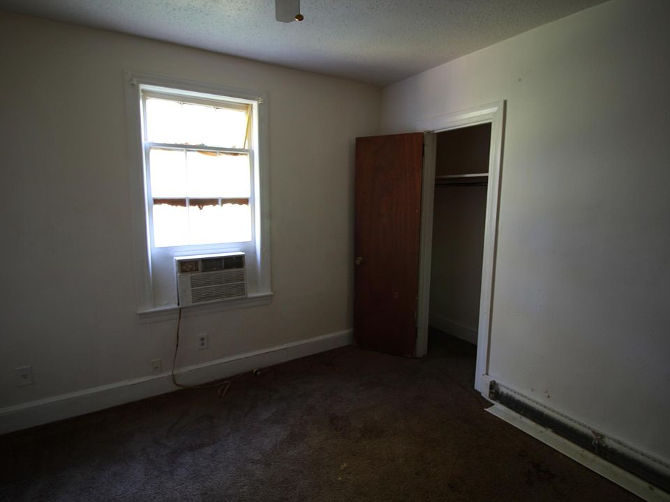 2nd image of 4025 Baldwin Rd APT 4