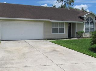 2047 Gamboge Dr, Orlando, FL 32822