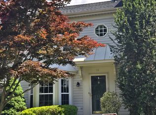 11 Fencerow Ct, Nottingham, MD 21236