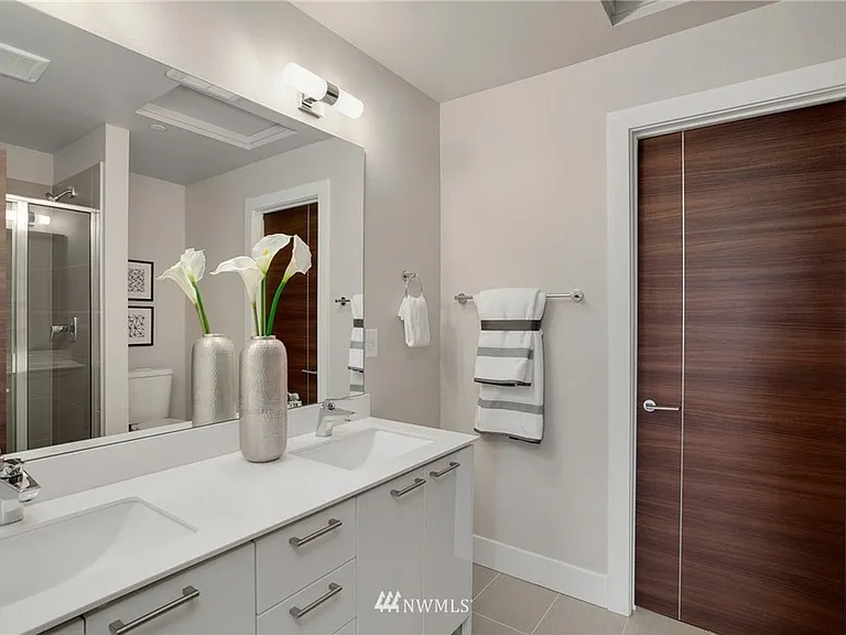 520 Fremont Walk SE — Photo 16