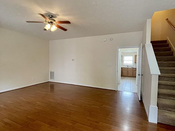 2nd image of 224 Capital St #1