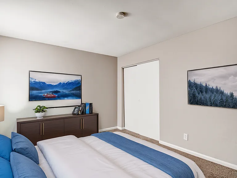 Fox Hunt Apartments — Photo 16