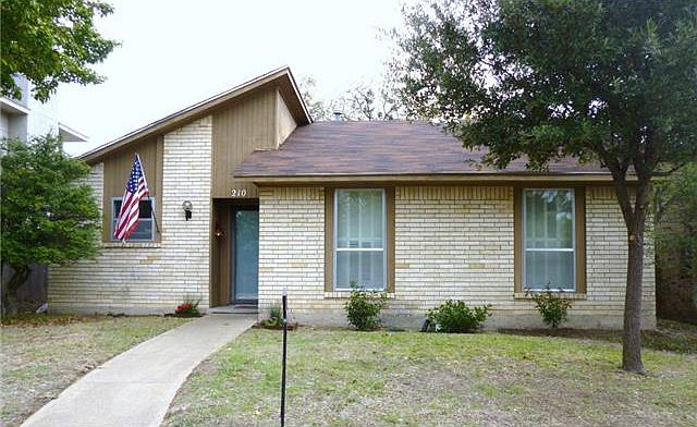1st image of 210 Willowwood Pl