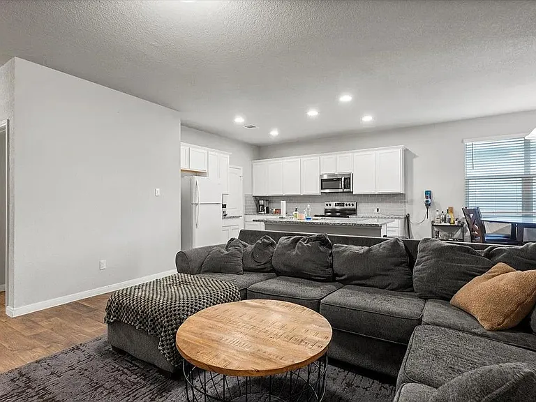 129 Jubilee Dr — Photo 5