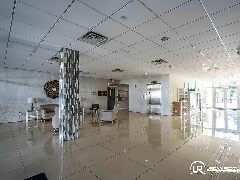9500 W Bay Harbor Dr #7D — Photo 28